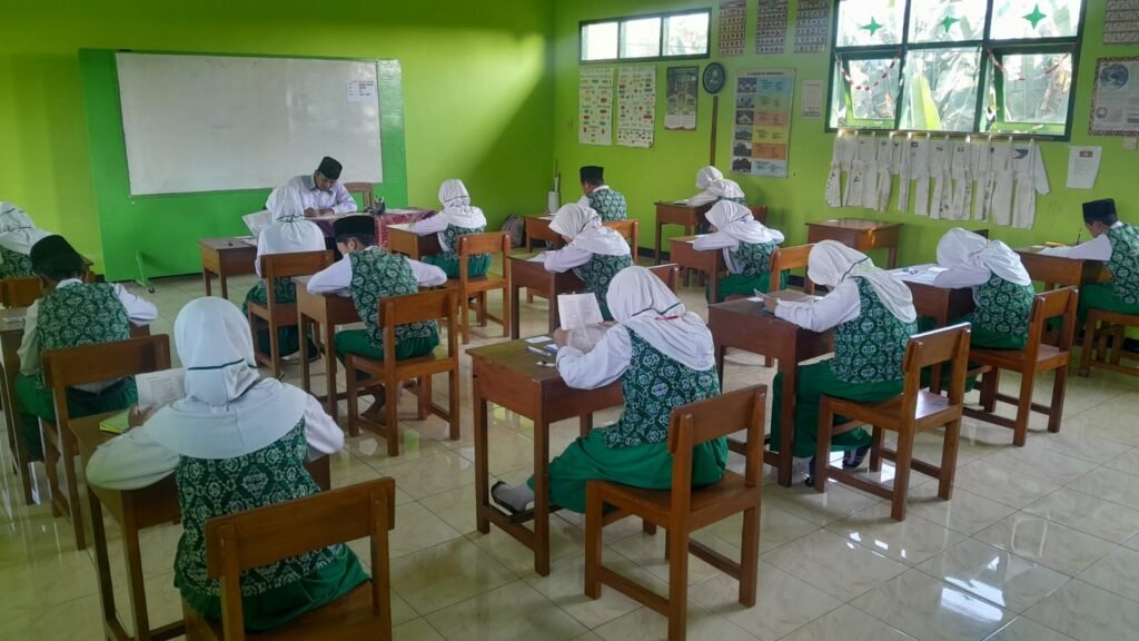PELAKSANAAN UMNU MI MA’ARIF MANGUNSUMAN 1 (02/05/2025)